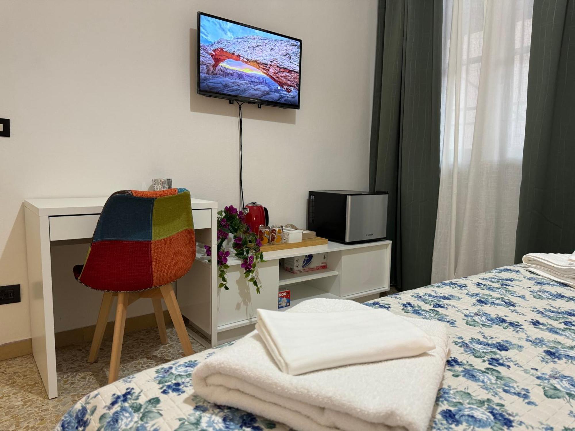 The Galaxy House Hotel Pisa Exterior photo